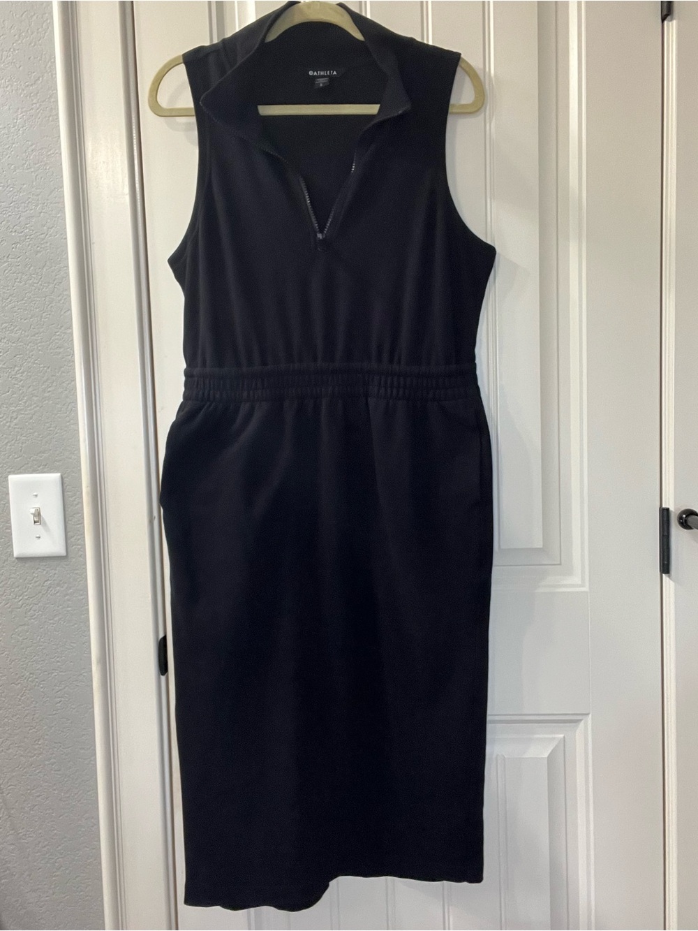 Athleta Black Sleeveless Zip-Front Midi Dress